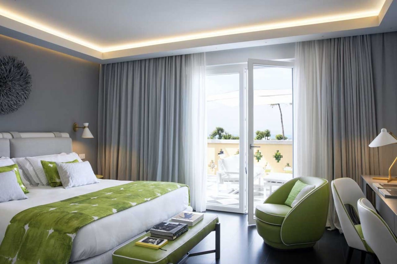 1114Modern_Hotel_Room